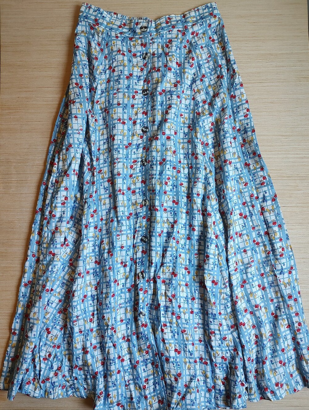 White Stag Women's Buttons Front Skirt Floral White Blue Red Midi Size 12 A Line